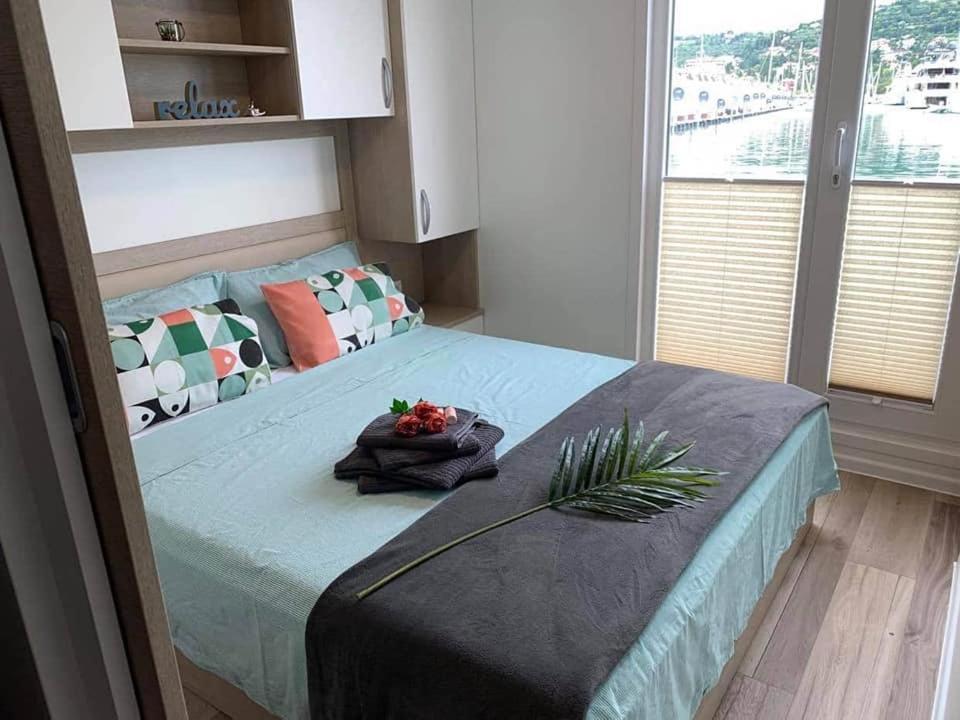 Вилла Sirena Floating House Порторож Экстерьер фото