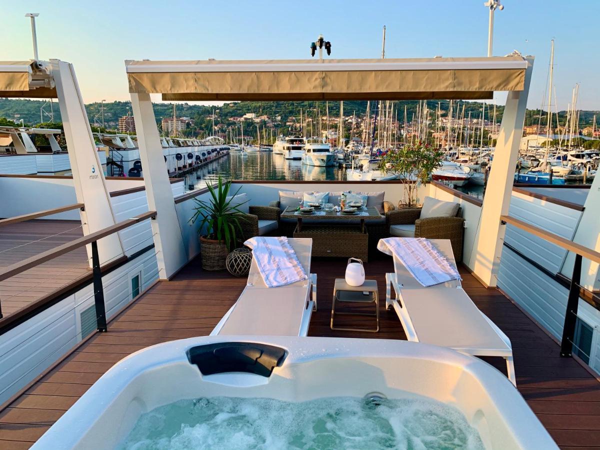 Вилла Sirena Floating House Порторож Экстерьер фото